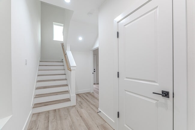 Building Photo - 7723 Hammerly Blvd