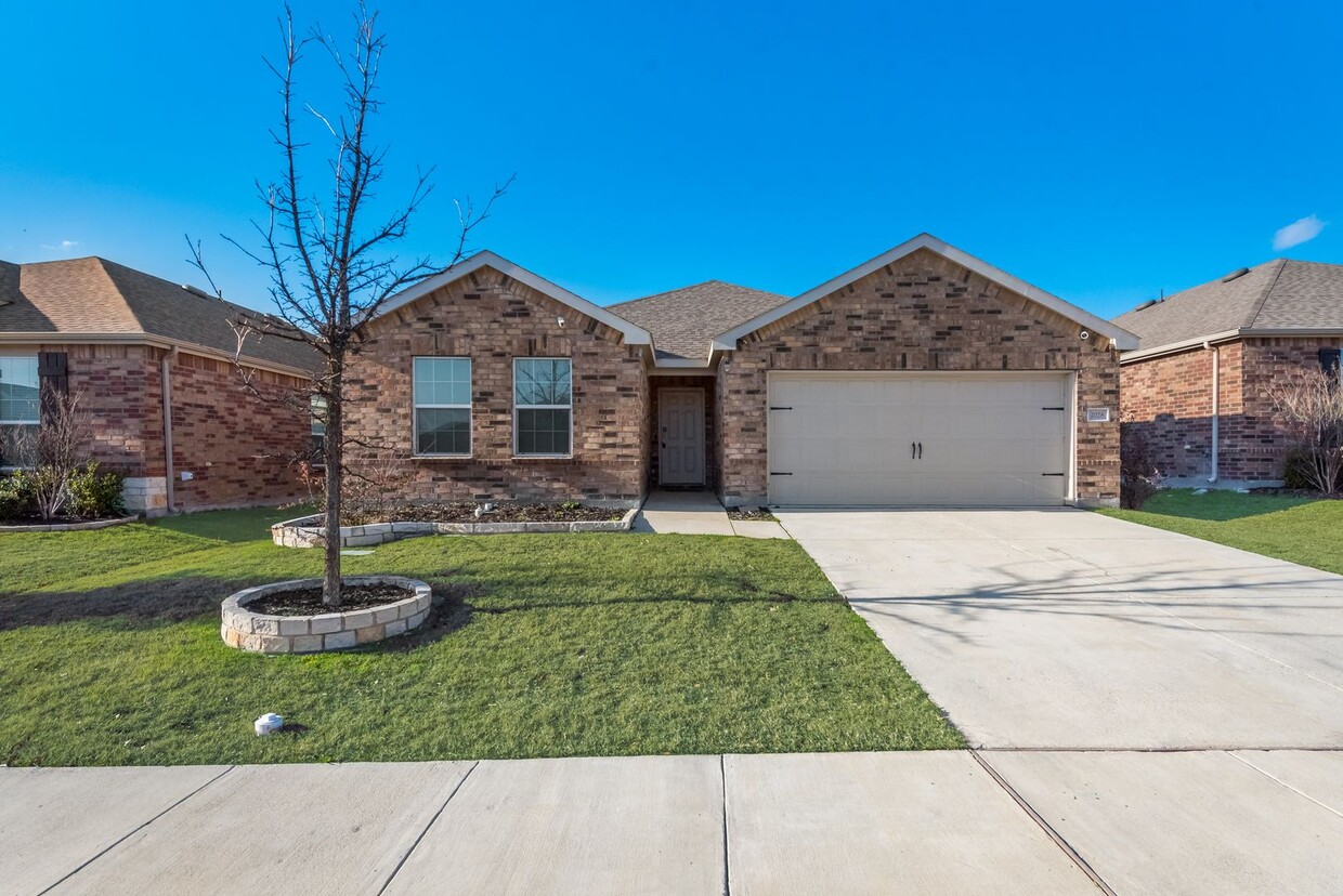 Foto principal - A must see home in Forney over 1600 sqft!