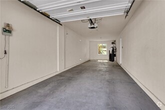 Building Photo - 9053 S Winthrop Springs Rd