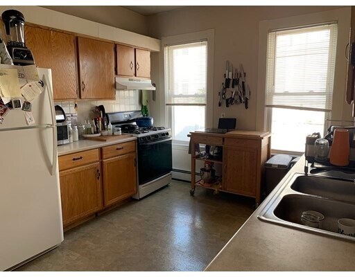 Foto principal - 4 Sargent Ave