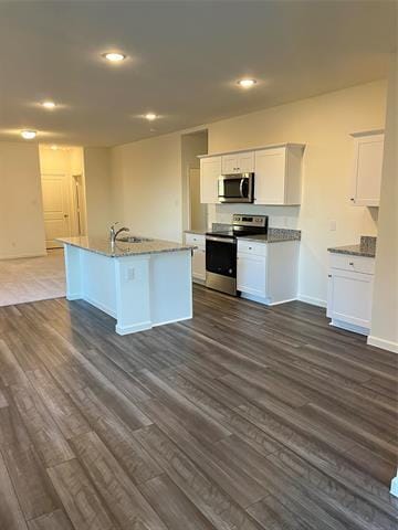 Building Photo - 620 Delaware Ave