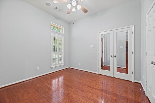 Foto del edificio - 26922 Mossy Leaf Ln