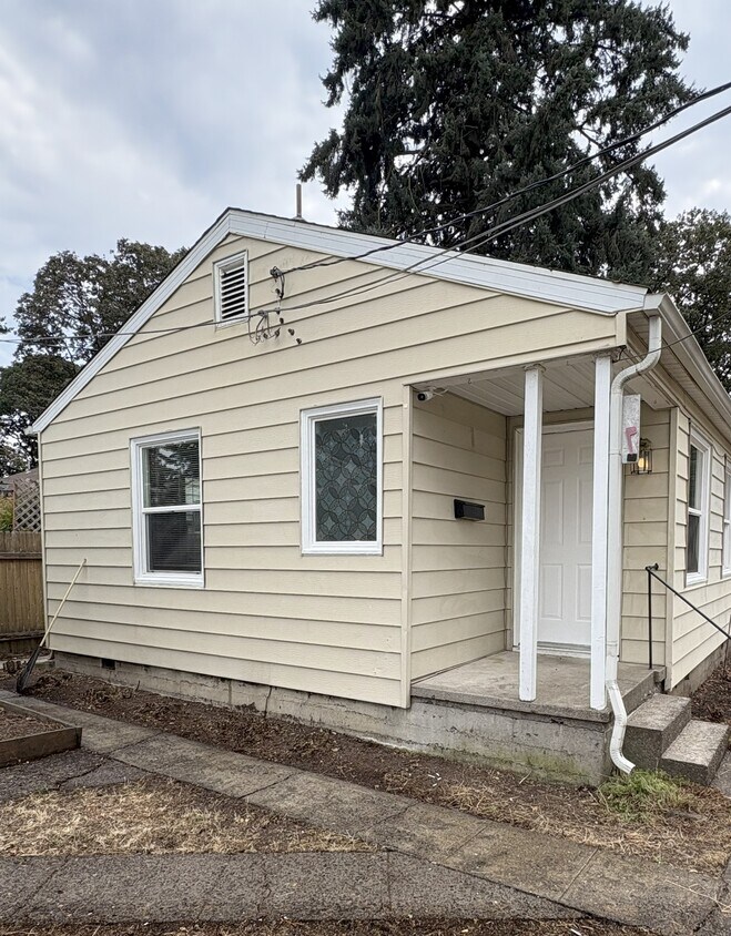 Foto principal - 2229 Lee St SE