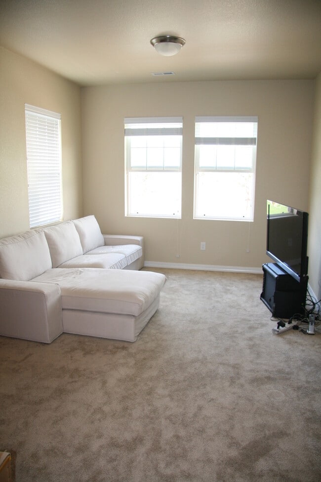 Foto del edificio - Two Story Townhouse in Old Colorado City!