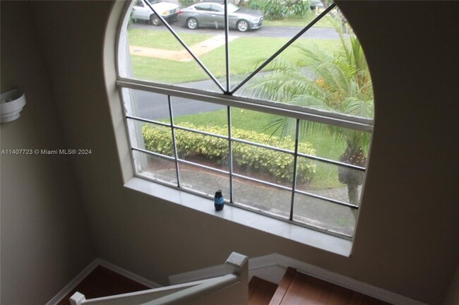 Foto del edificio - 21230 NE 3rd Ct