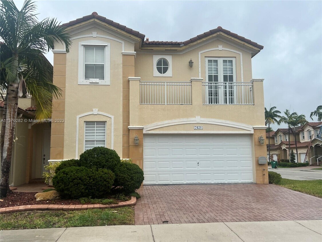 7421 NW 112th Pl, Medley, FL 33178 Townhome Rentals in Medley FL
