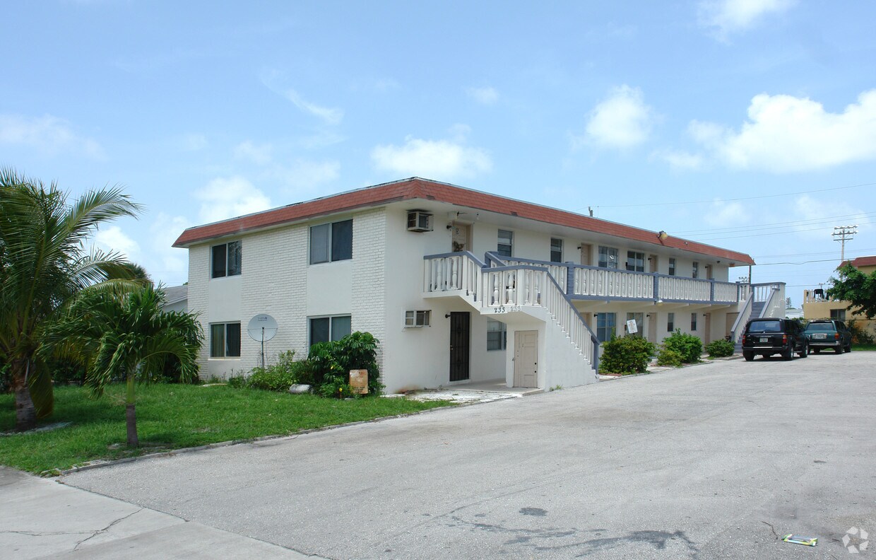 Foto principal - 233 7th Ct