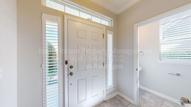 Foto del edificio - 7061 Azalea Grove Dr