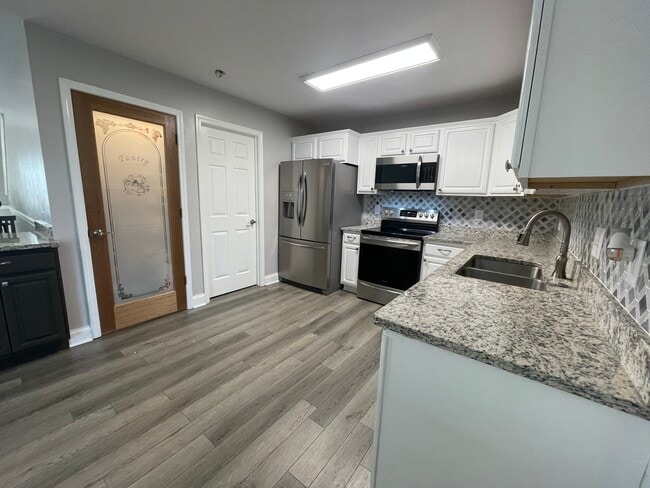 Building Photo - 120 Trenton Ave