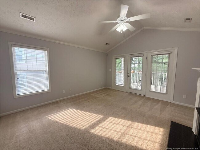 Foto del edificio - 3342 Harbour Pointe Pl