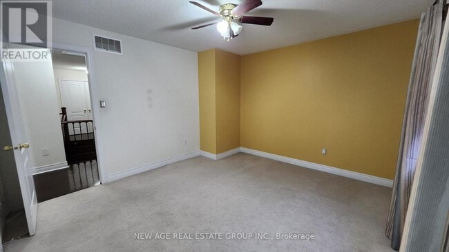 Photo du bâtiment - 80 Tatra Crescent