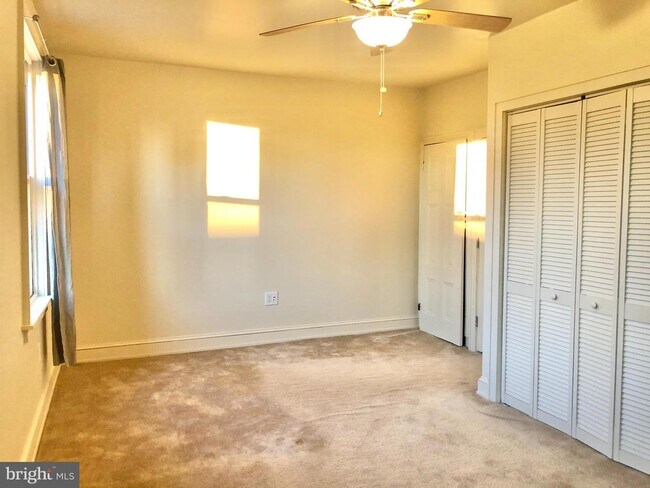 Foto del edificio - 527 N 19th St