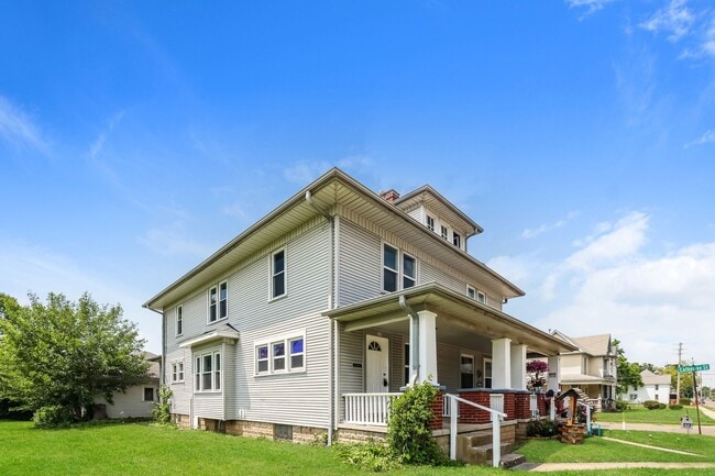 Building Photo - 1501/1503 Clifton Ave