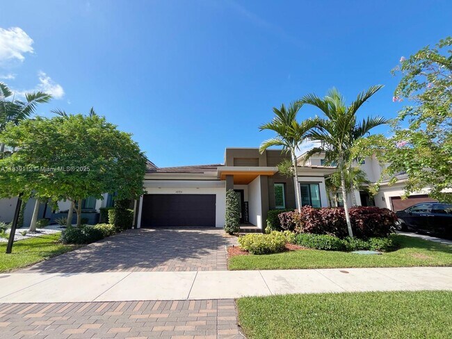 Building Photo - 10711 Aqua Ct