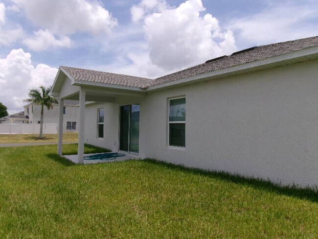 Building Photo - New Construction 3/2/2 Close to Mariner High School and Library