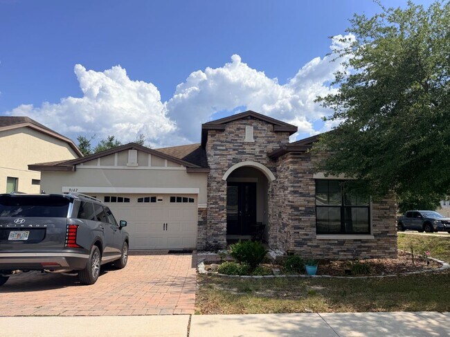 Foto del edificio - 9167 Chandler Dr