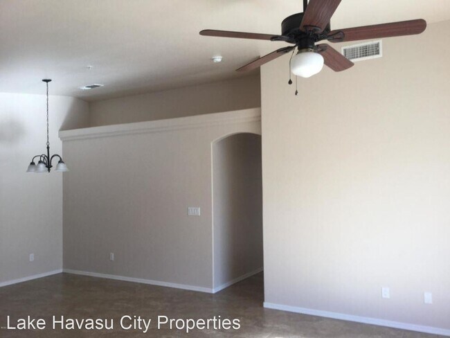 Building Photo - 3040 Sombrero Dr