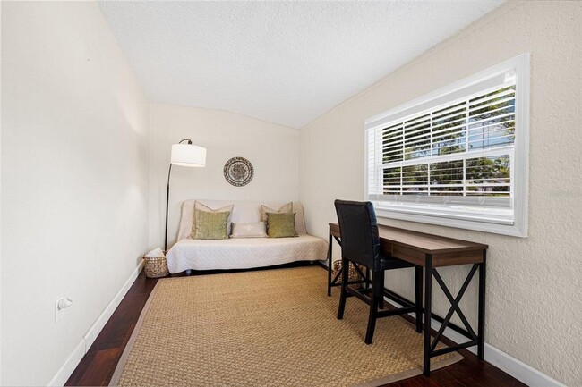 Foto del edificio - 3301 9th Ave N