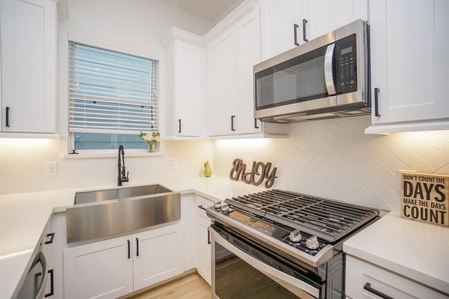 Building Photo - 10953 Fire Creek Dr