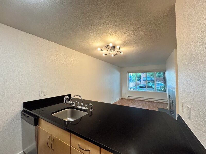 Foto principal - 840 NE 125th St
