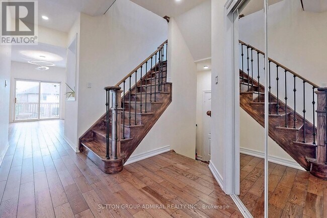 Photo du bâtiment - 183 Ravineview Dr