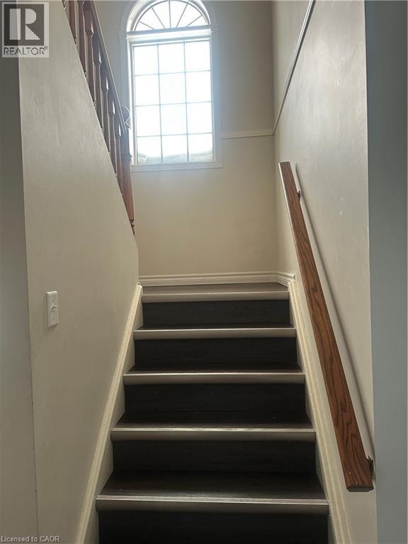 Photo du bâtiment - 657 Grange Crescent