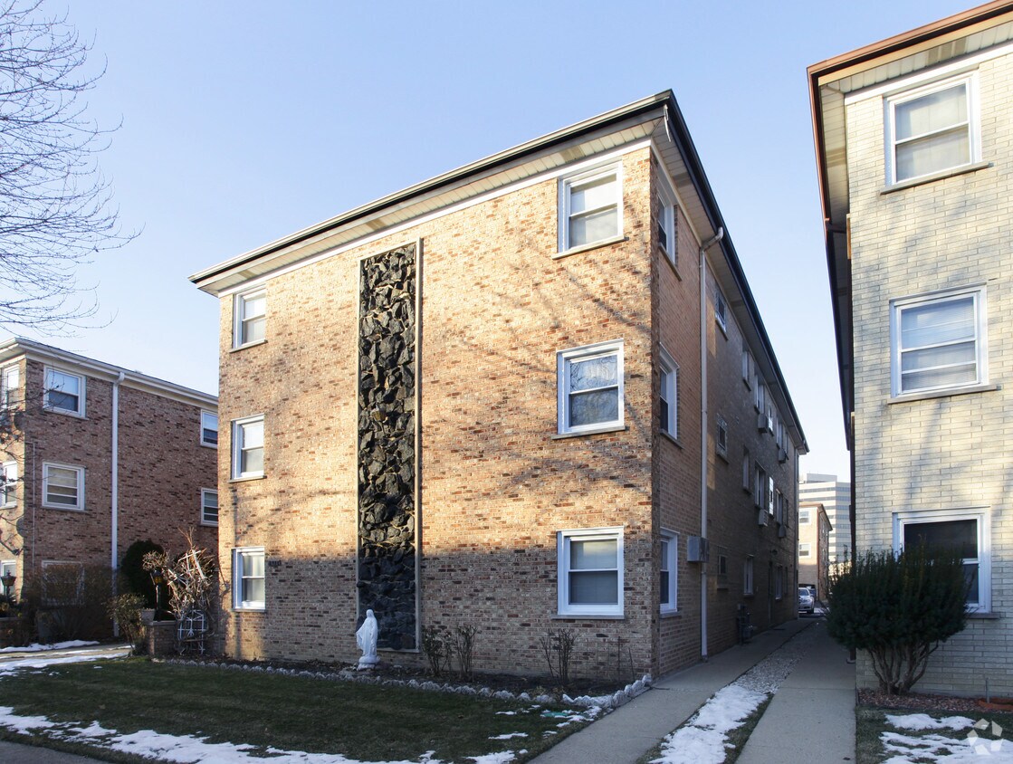 Building Photo - 8444 W Gregory St