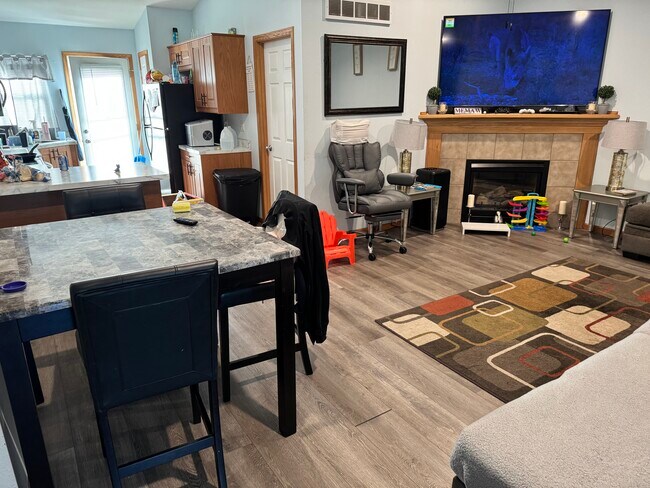 Foto del edificio - 1440 Greyson Ln