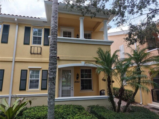 Foto del edificio - 8561 Insular Ln