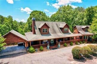 Building Photo - 495 Chicory Dr E