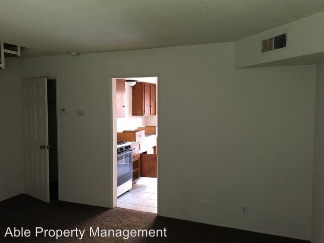 Foto del edificio - 4704 Planz Rd