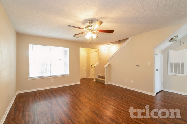 Building Photo - 3250 Kelling St