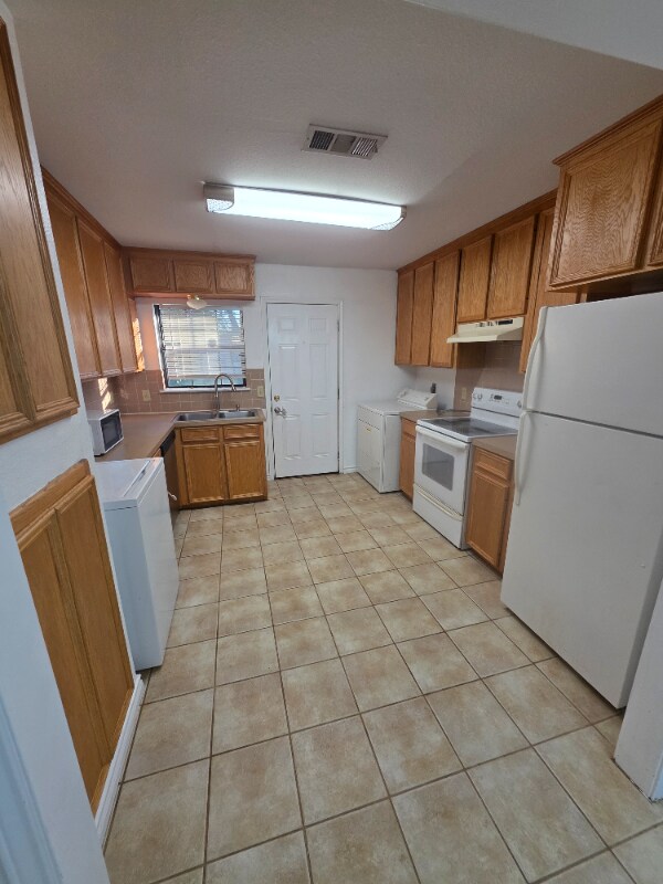 Building Photo - 1508 Alamo Ave