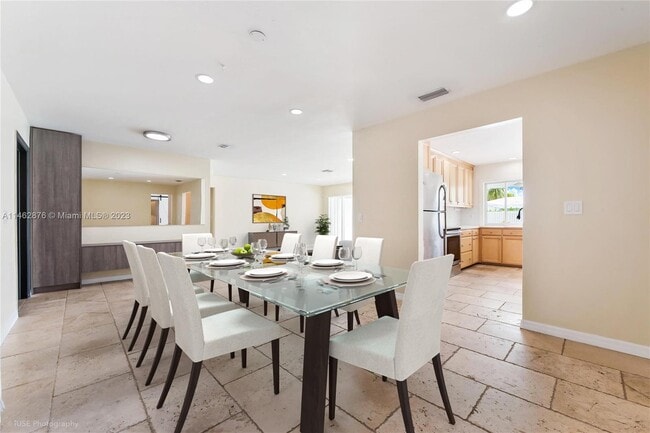Building Photo - 15455 SW 81st Ave