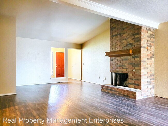 Building Photo - 2 br, 2 bath House - 434 NE 115th St