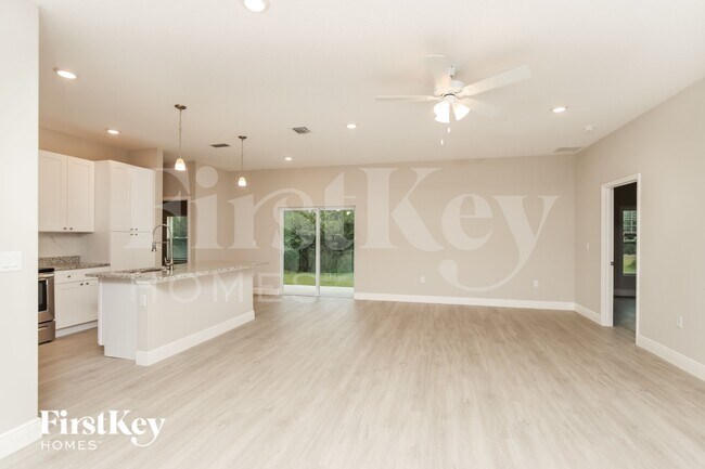 Building Photo - 150 Warwick St SE