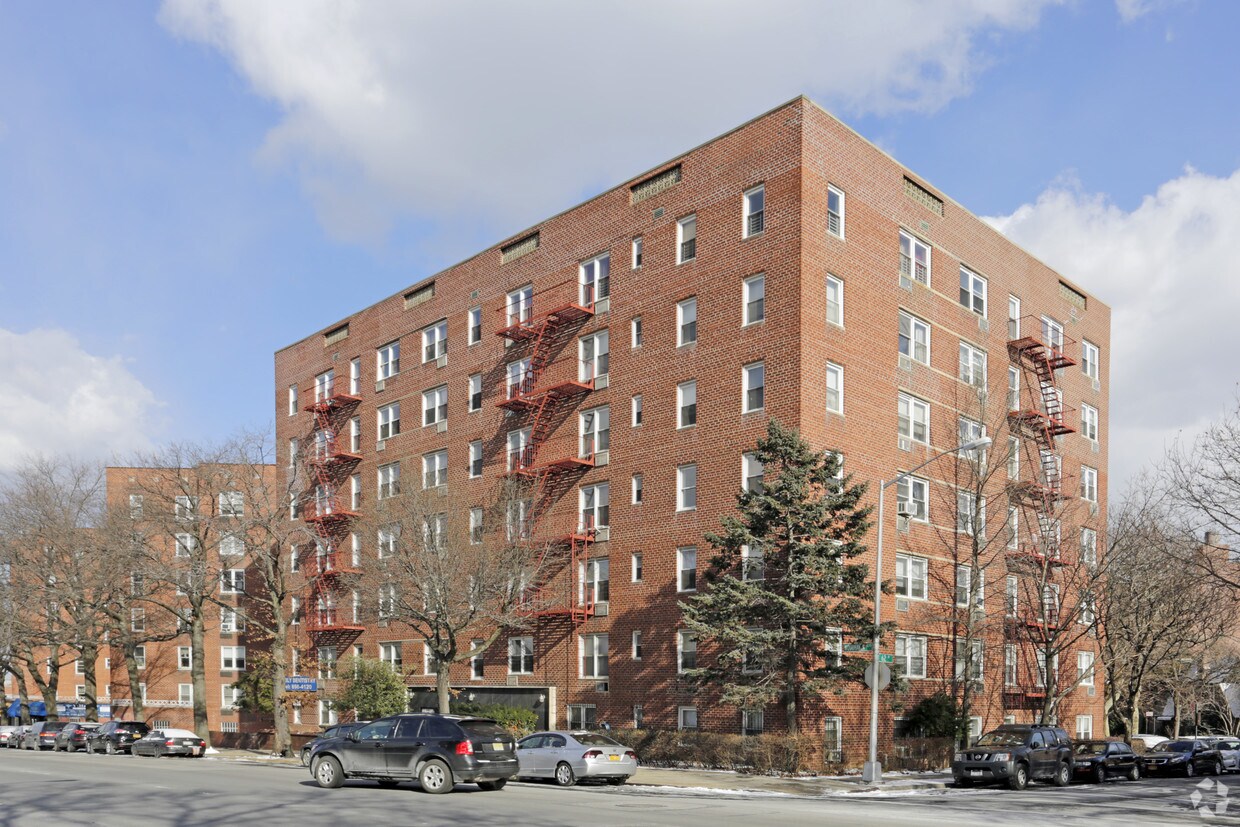 6161 Woodhaven Boulevard - 61-61 Woodhaven Blvd