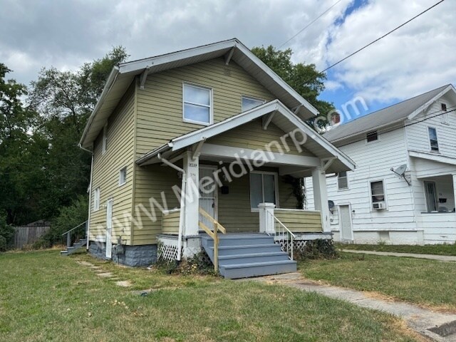 Foto principal - 3530 Smith St