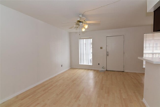 Building Photo - 6200 Ranchester Dr