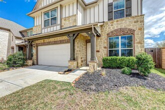 Building Photo - 5302 Silver Ledge Dr