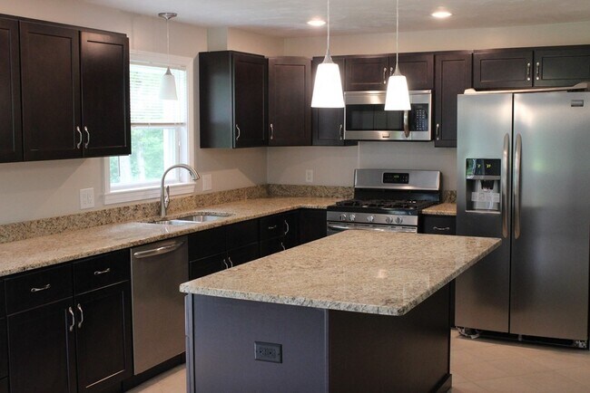 Foto del edificio - 48 Colonial Way