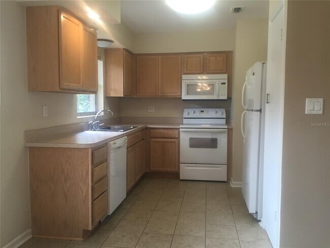 Foto del edificio - 3423 NW 1st Ct