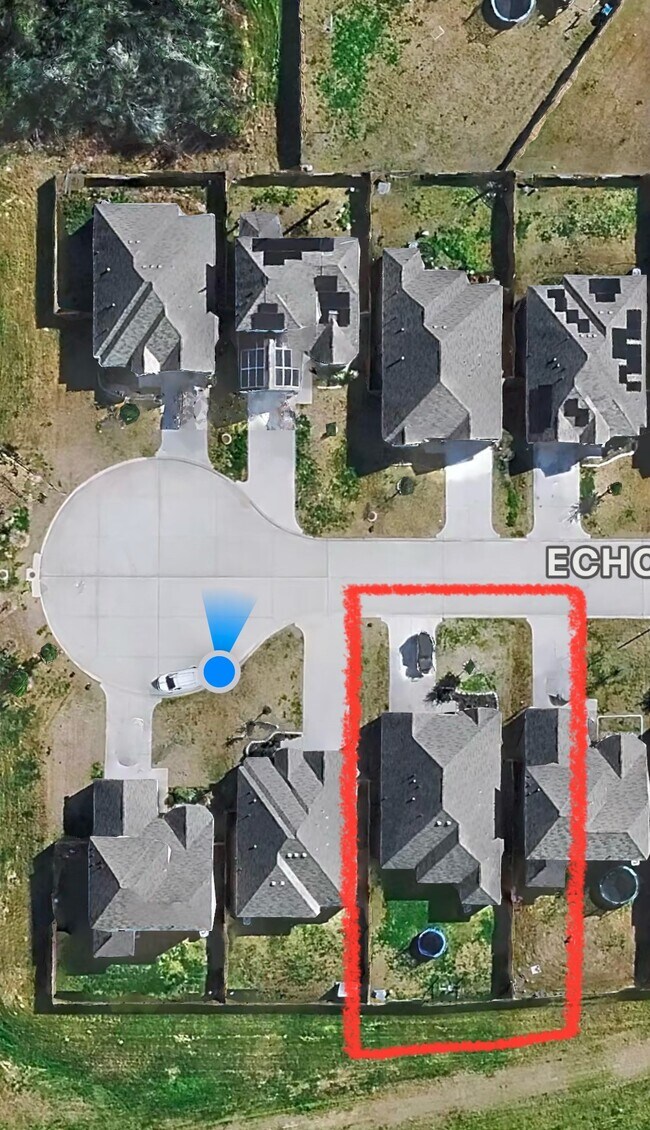 Foto del edificio - 21323 Echo Manor Dr