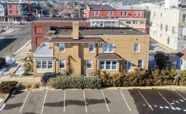 Foto del edificio - 3 S Montpelier Ave