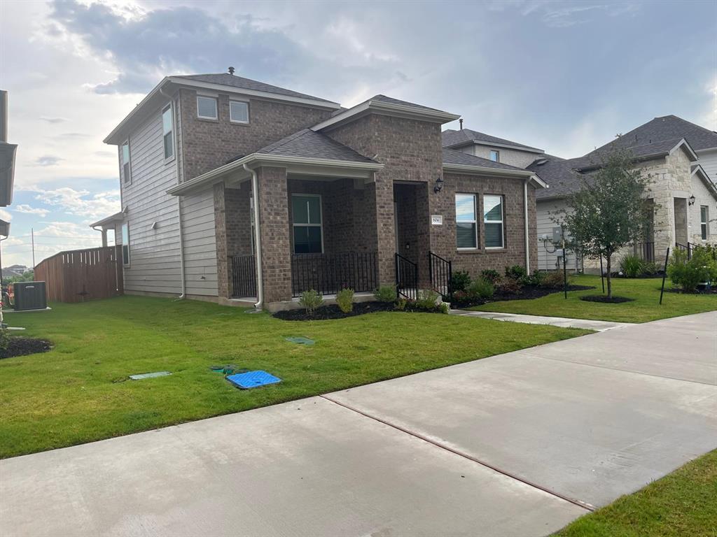 Foto principal - 604 Emory Crossing Blvd