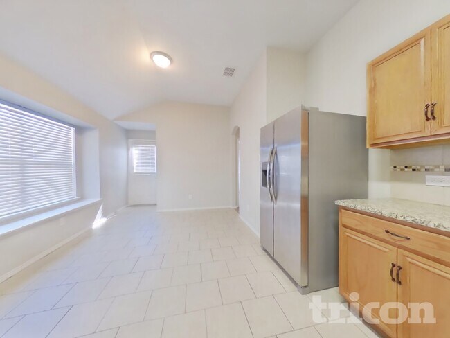 Foto del edificio - 3044 Spotted Owl Dr
