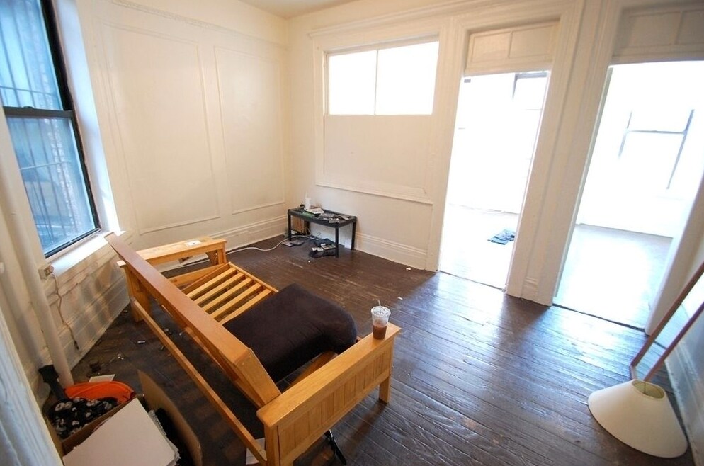 Building Photo - 254 Broome St