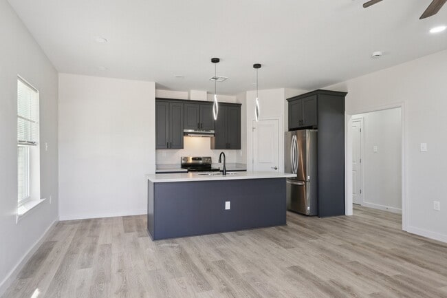 Building Photo - 32 Ashton Cox Dr