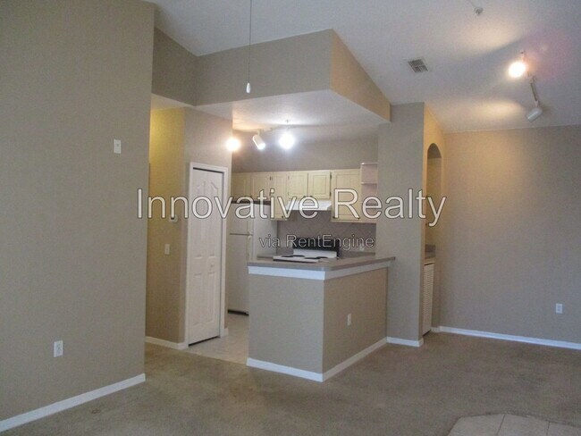 Foto del edificio - 1375 Lake Shadow Cir