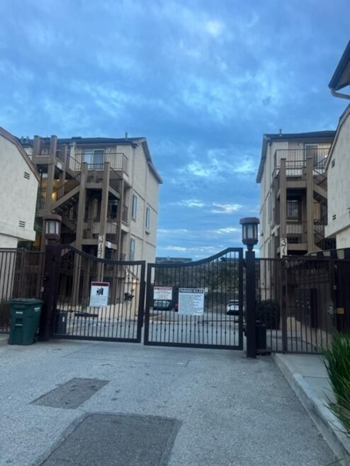 Building Photo - Fountain Creek Henry Apartments
